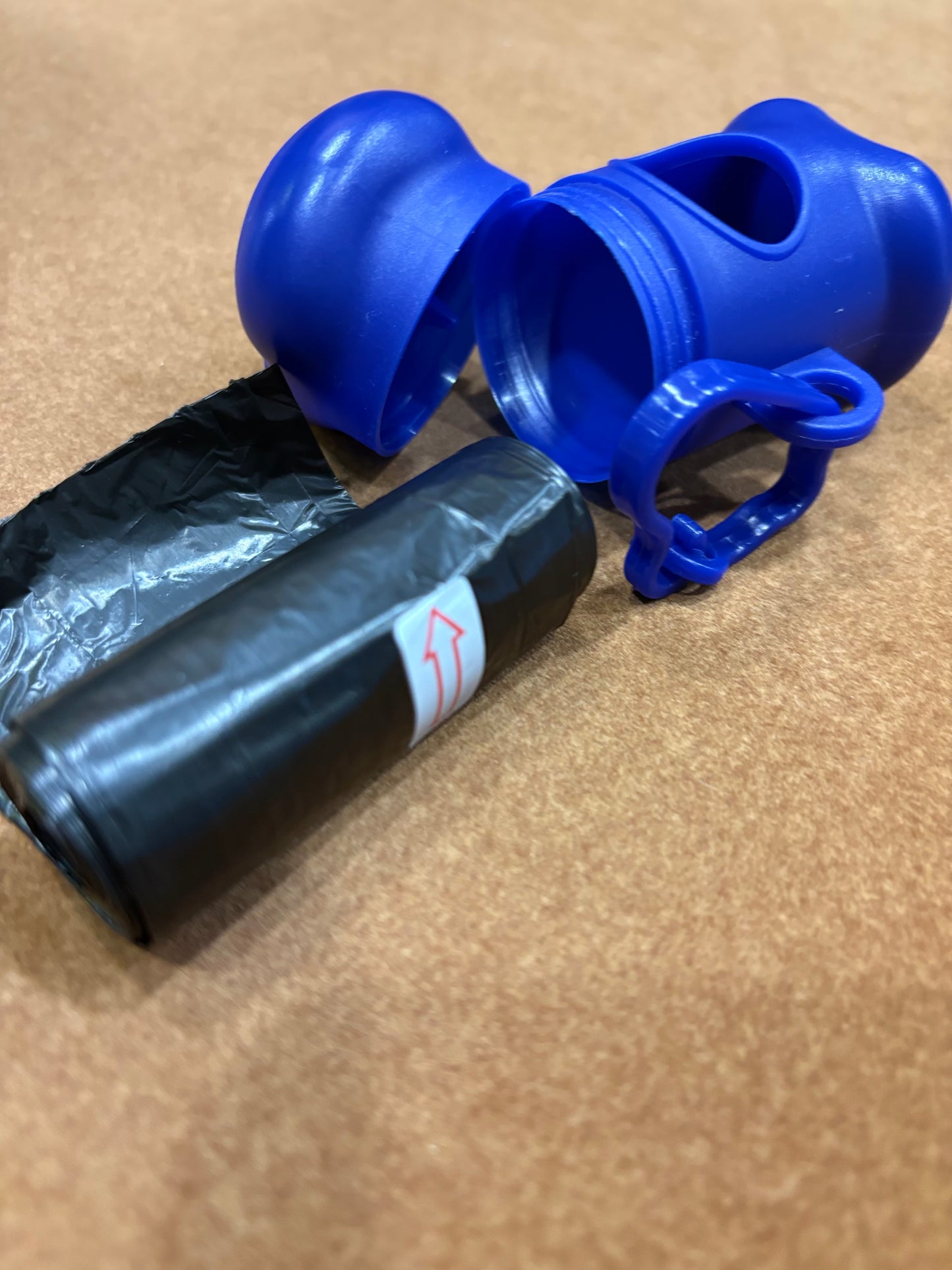 Dog, waste bag dispenser