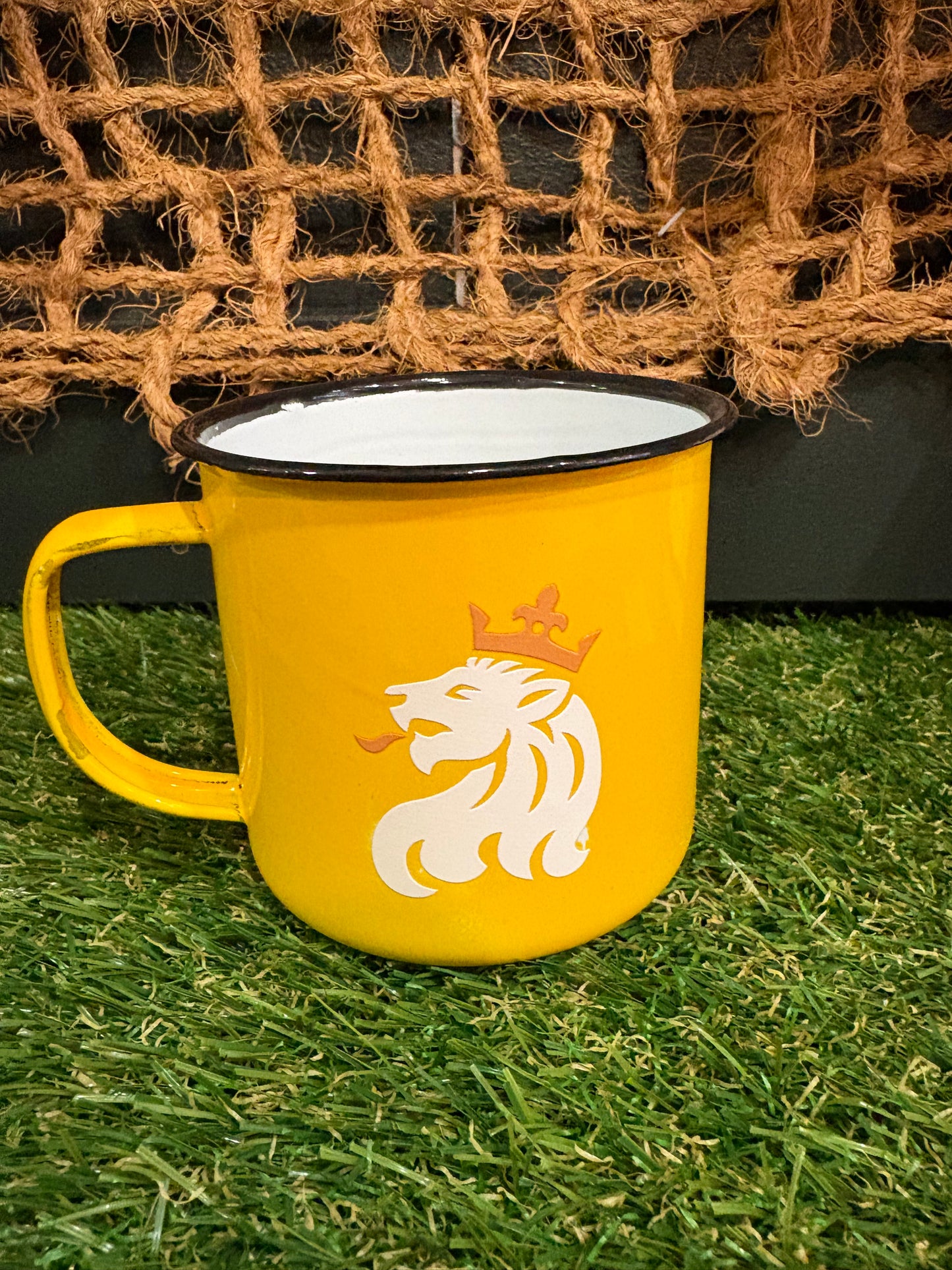 Mug in Enamel Different Colours -Luxembourg Collection