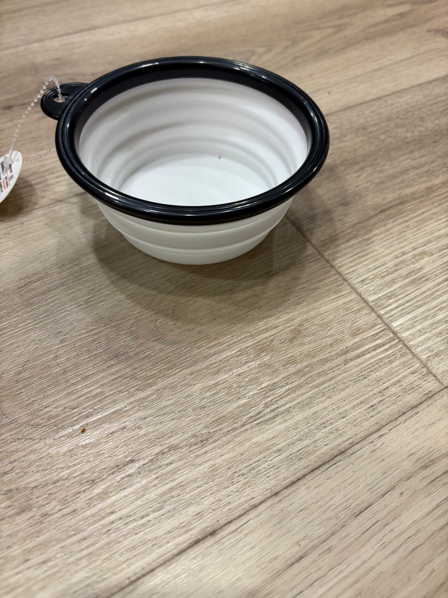 Pet bowl foldable