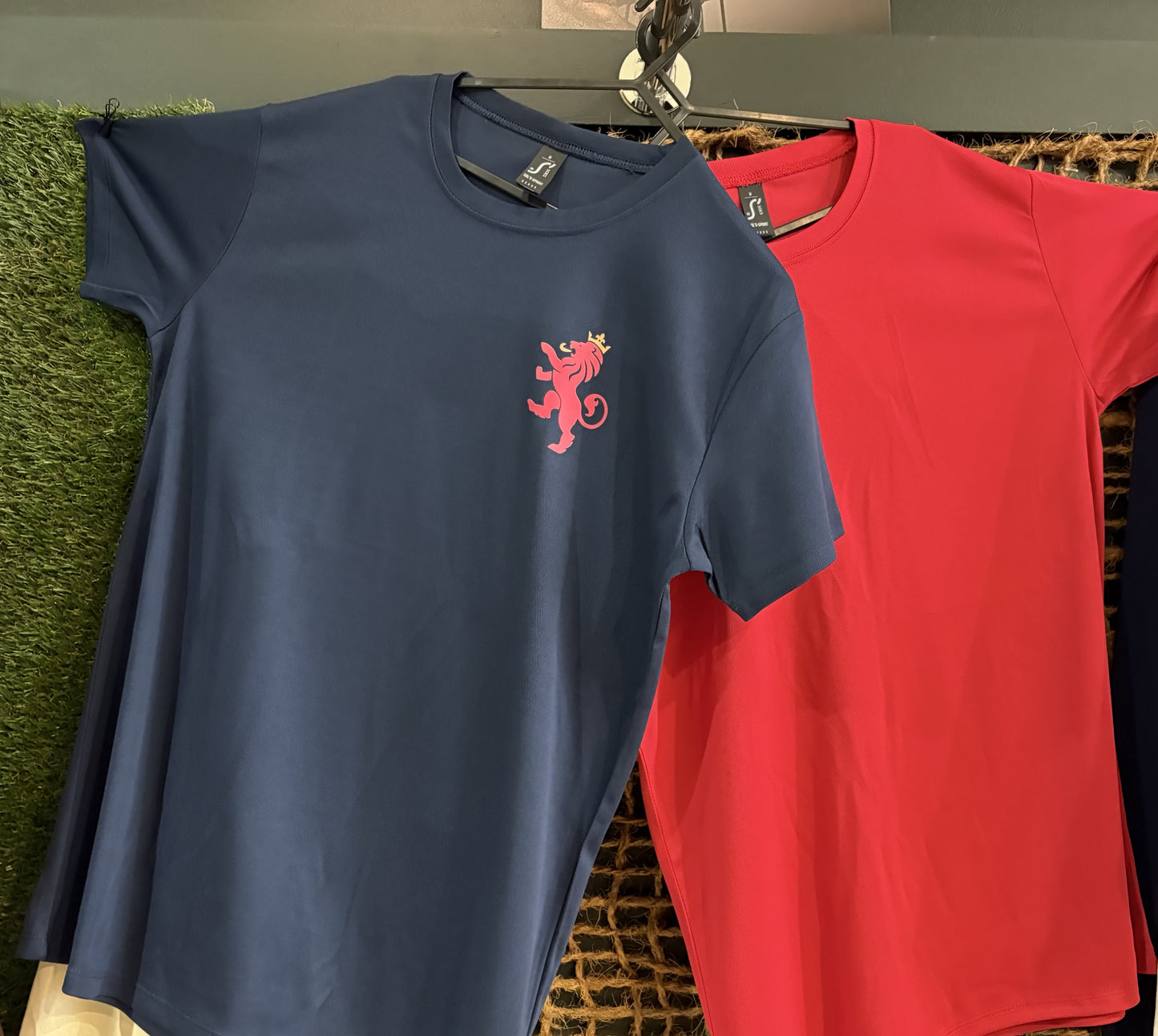 T-Shirt Unisex Sprint SPORT /Available in two colors.